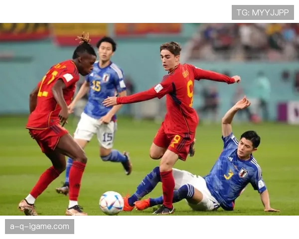 世界杯决赛传奇再现,终场激战精彩瞬间引爆关注 世界杯决赛传奇再现,终场激战精彩瞬间引爆关注