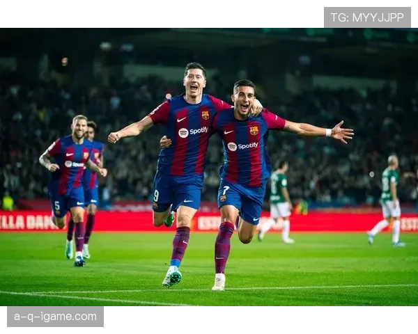 西甲球场魅力四射，沉浸式体验西班牙足球的心脏与灵魂