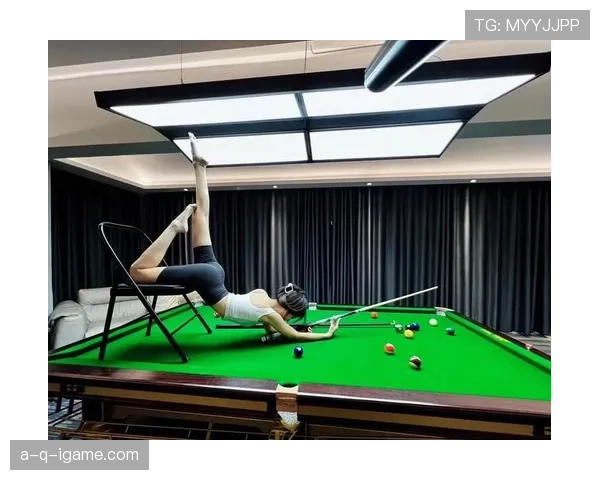 柳雅慧一出场，感觉整个场馆都变成了时尚秀场，那气质绝不是打球能练出来的！